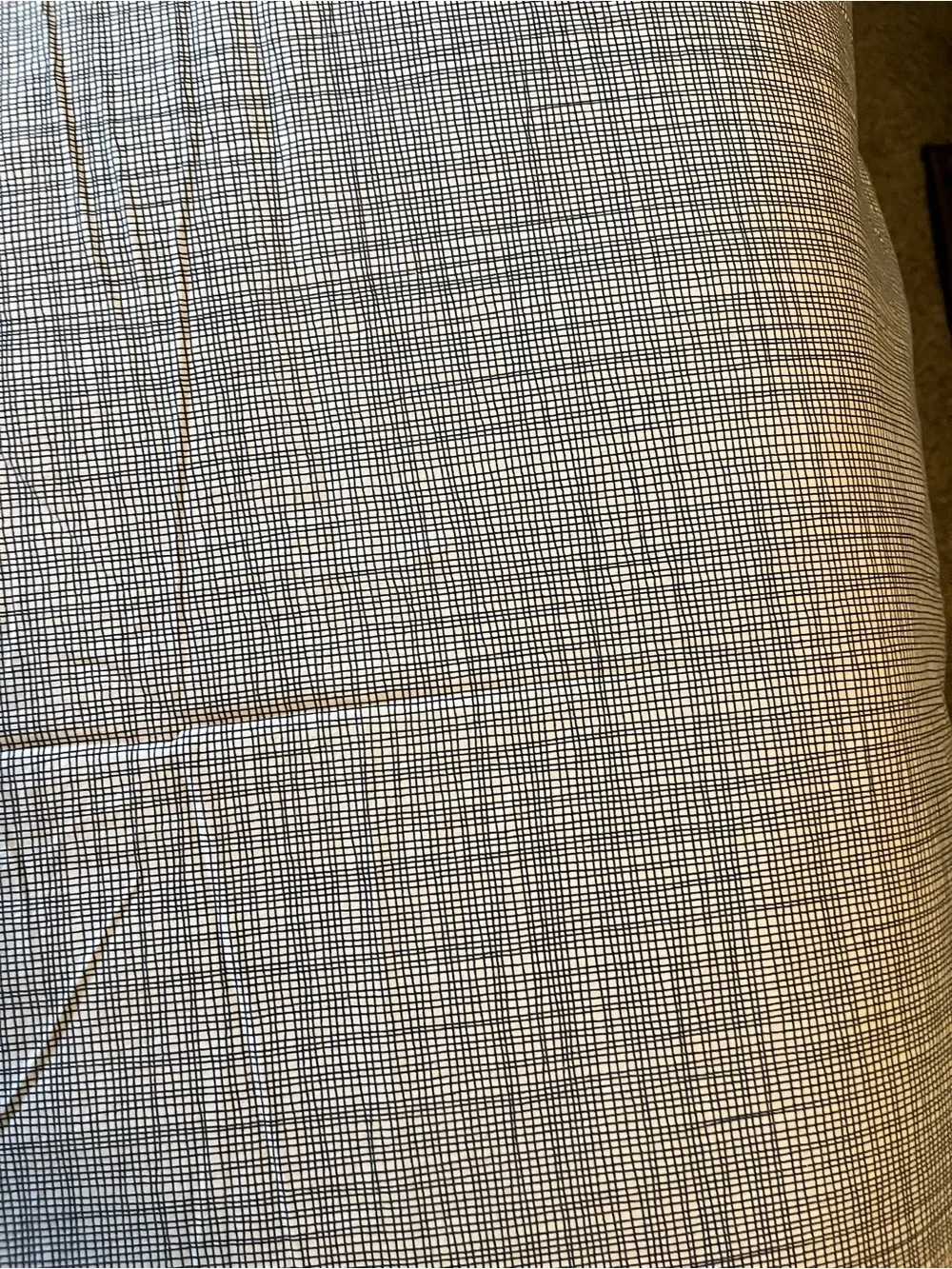 Classic IKEA Queen Duvet + 2 pillowcases. Perfect!